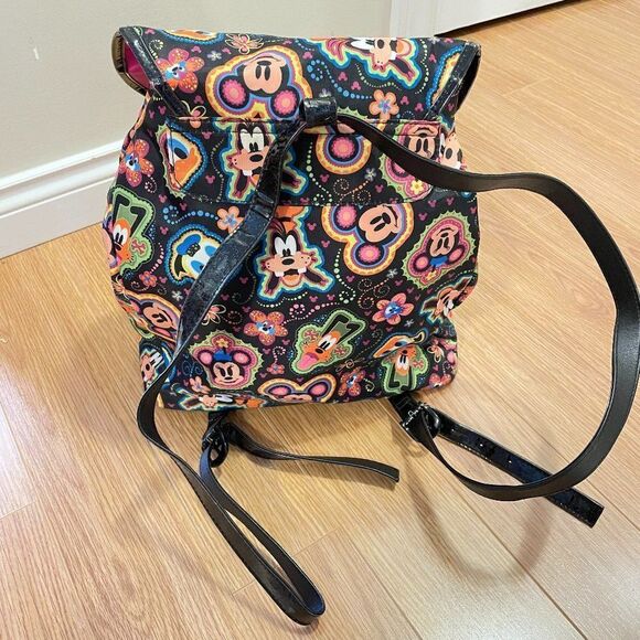 Rare Disney Park Exclusive Knapsack / Backpack Bag - Picture 2 of 15